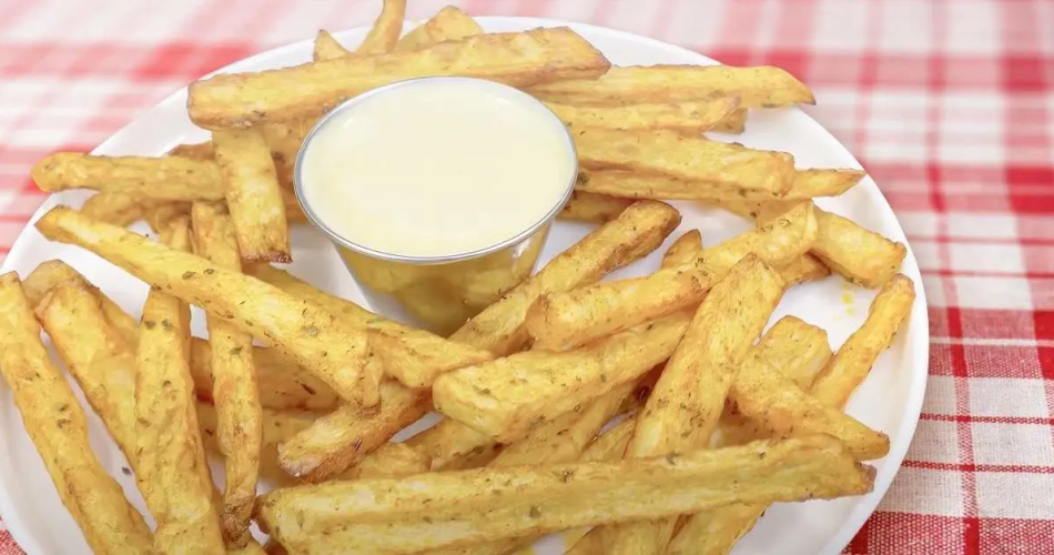 Patatine fritte al forno: la ricetta croccante fatta in casa – fatti in ...